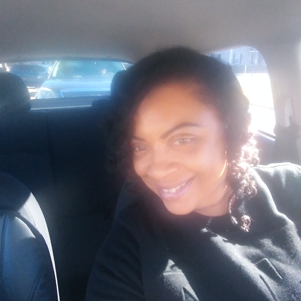 Meet your Posher, Laya